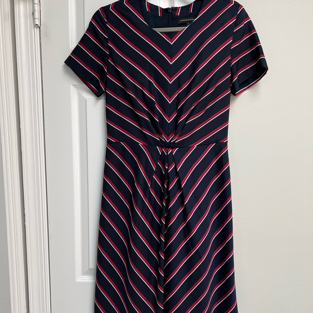 Red white and blue banana republic dress size 2